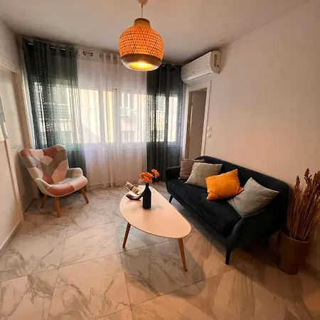 Apartment Casa De Tres Hermanos In The Heart Of Athens