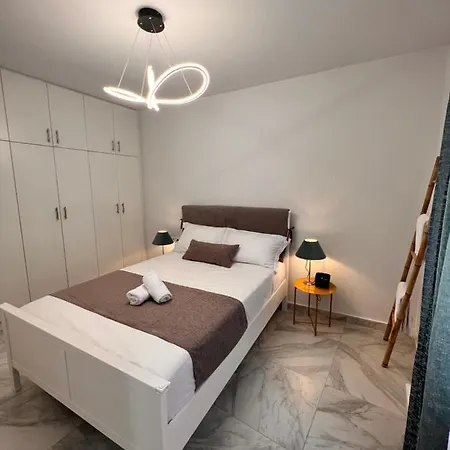 Casa De Tres Hermanos In The Heart Of Apartment Athens